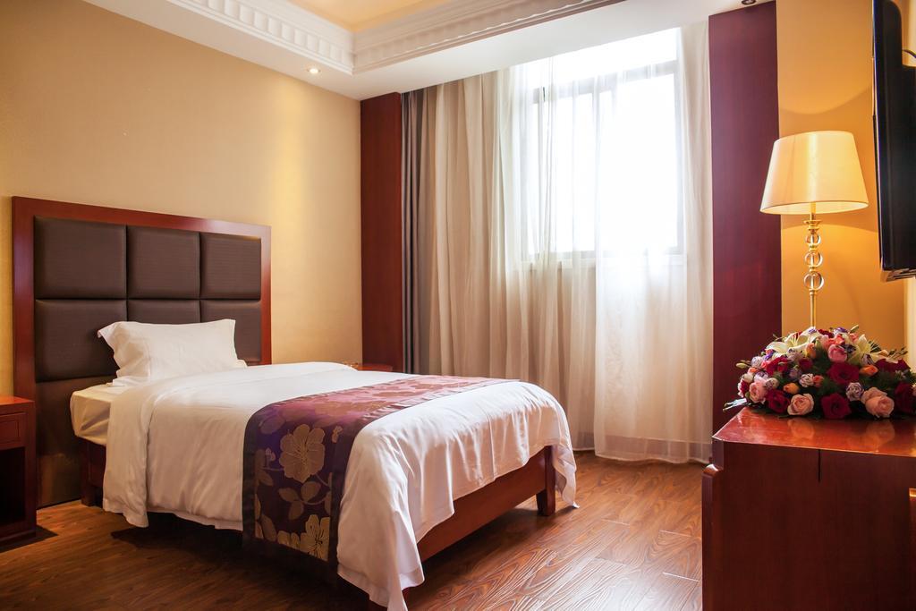 Kunming Xiangjiang Hotel Exterior photo